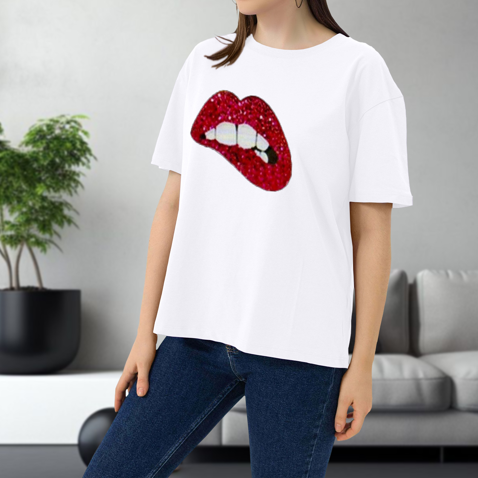Second image of Women’s Oversized Drop Shoulder Red Lips Print T-Shirt